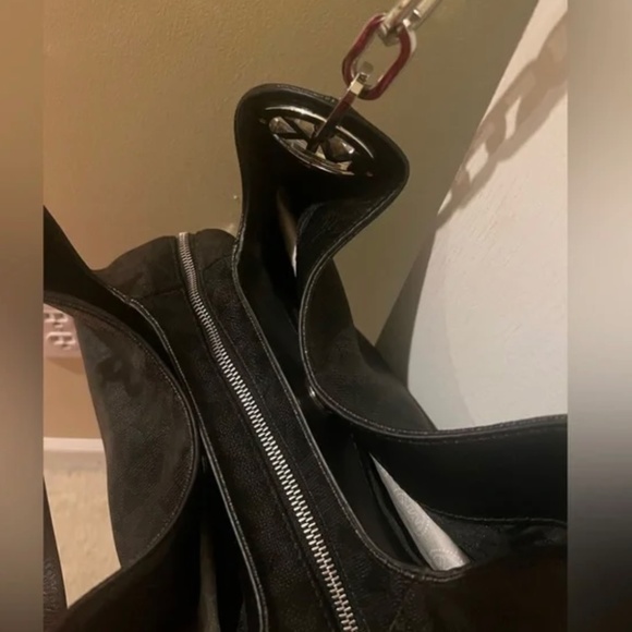 Michael Kors Large Fulton Logo Handbag - Picture 5 of 8